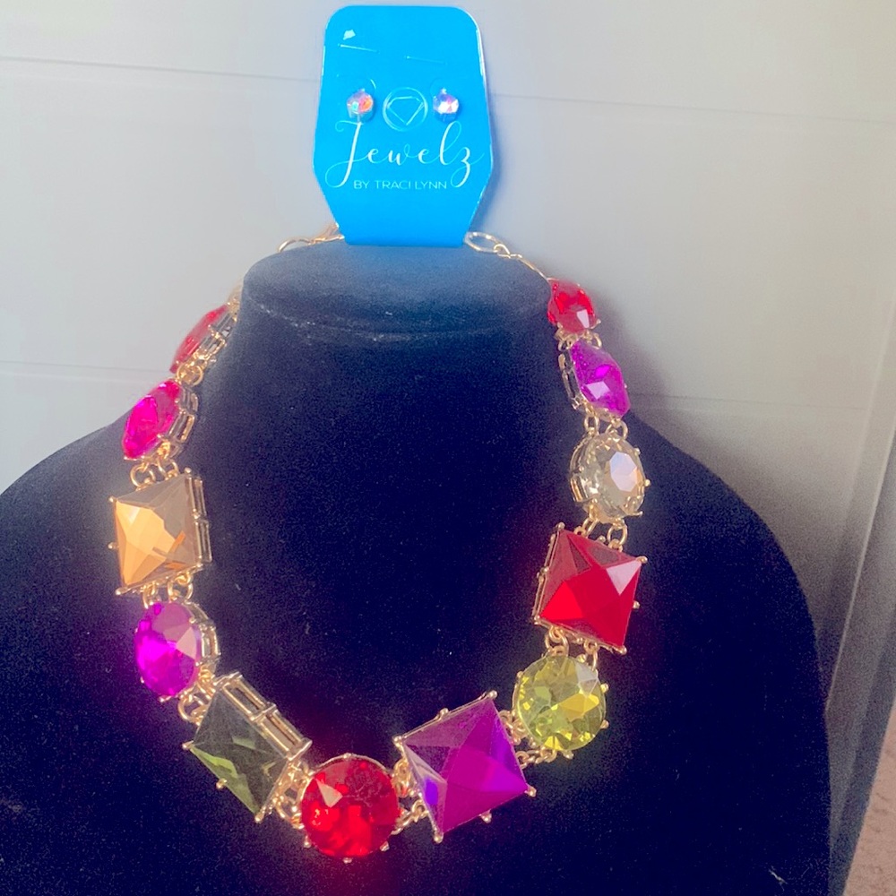 Necklace set- multi colored